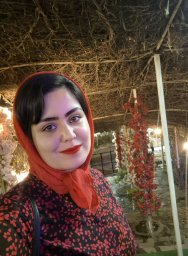 منا بقالیان